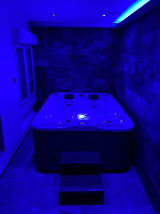 Maison Avec Jacuzzi オランジュ エクステリア 写真